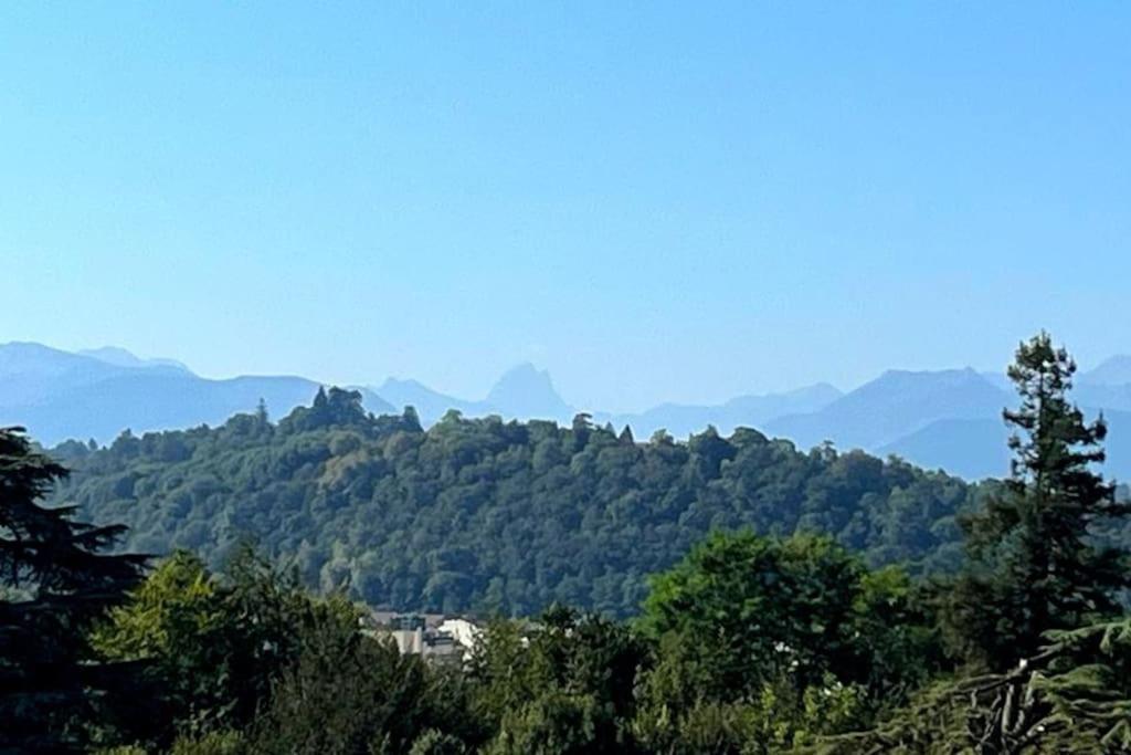 Pau Centre Vue Sur Les Pyrenees Pour 2 Nuits Au Minimum Apartment Luaran gambar